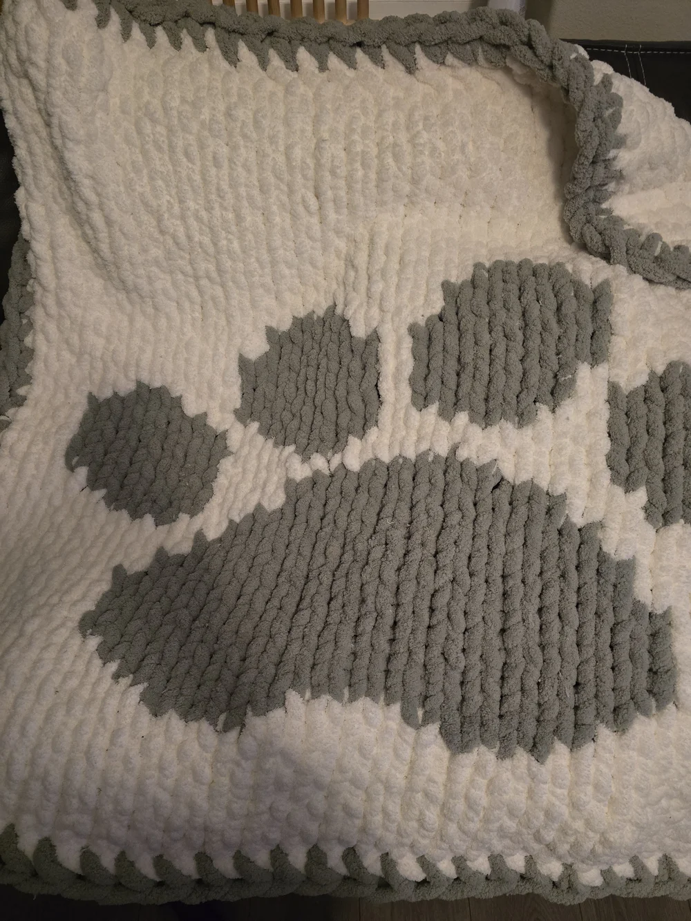 Hand Made Plush Paw-Print Pet Blanket - Cream and Sage